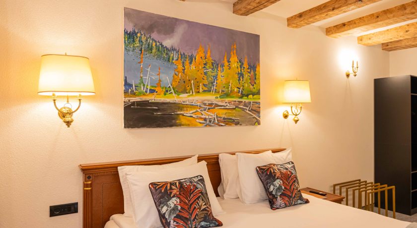 deluxe-double-room-cazare-epic-rooms-10