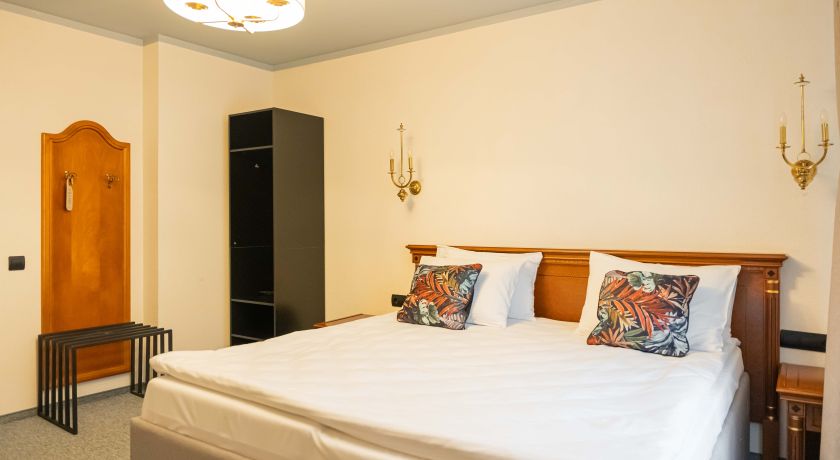 superior-double-room-cazare-epic-rooms-7